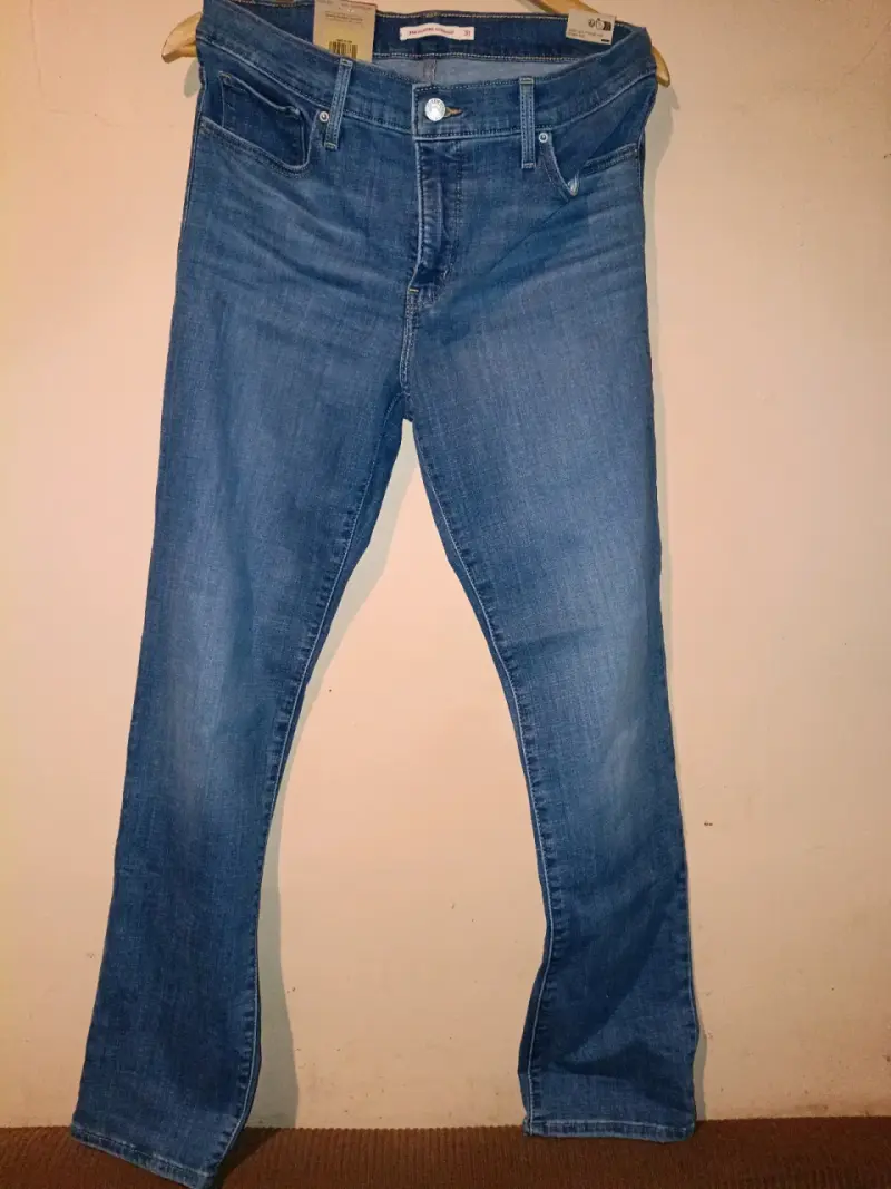 Jeans levis 314 shaping straight nuevos - 5