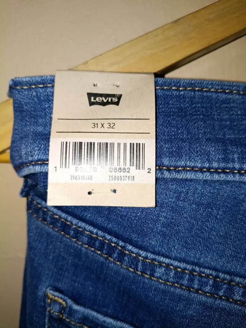Jeans levis 314 shaping straight nuevos - 10
