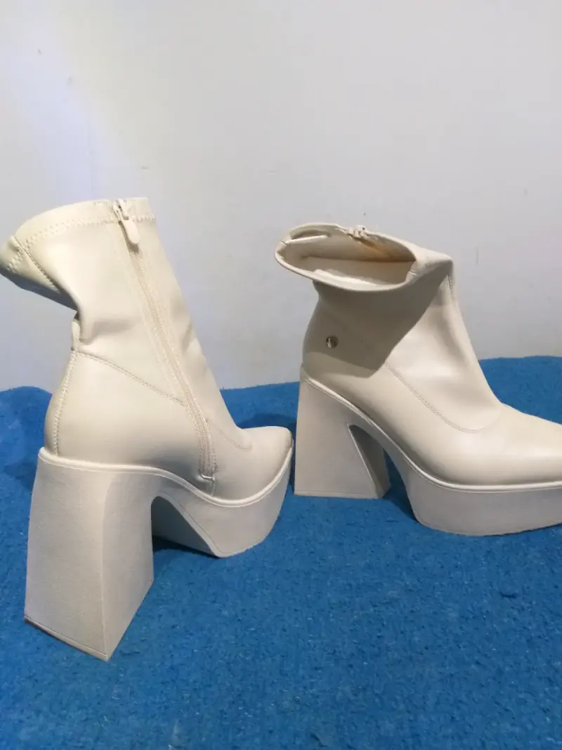 Botines Plataforma Taco Geométrico – Color Marfil - 1