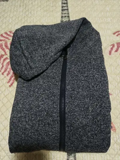 Lote de Polerones con gorro  y pantalones de niño - miniatura 5