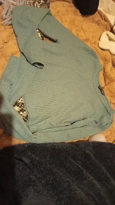 Polera manga larga verde musgo - miniatura 3