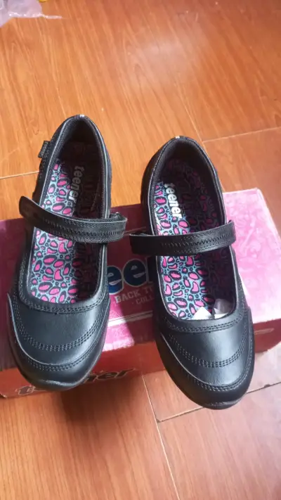 Zapatos escolares negros Teener para niña - miniatura 1