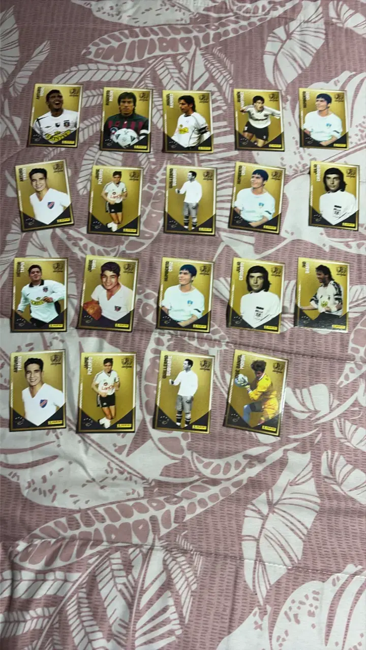 Colección de tarjetas de fútbol centenario colo co