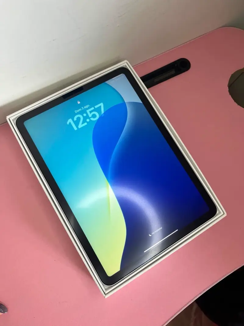 Apple Ipad Air 4 - 1