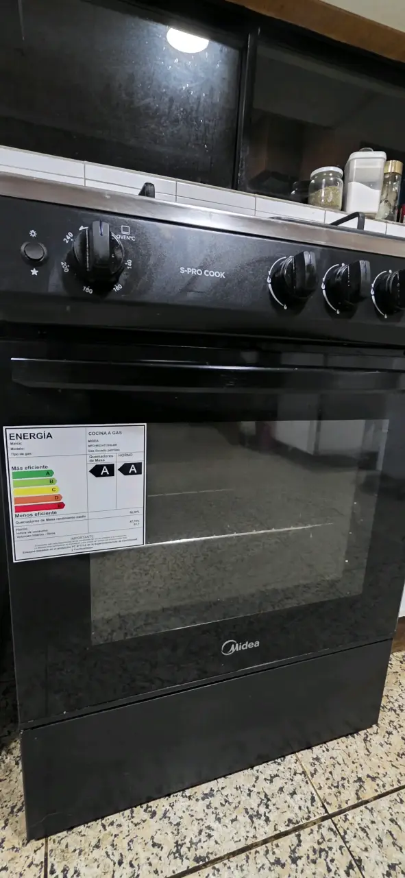 Cocina a gas Midea S-Pro Cook negra eficiente - 3