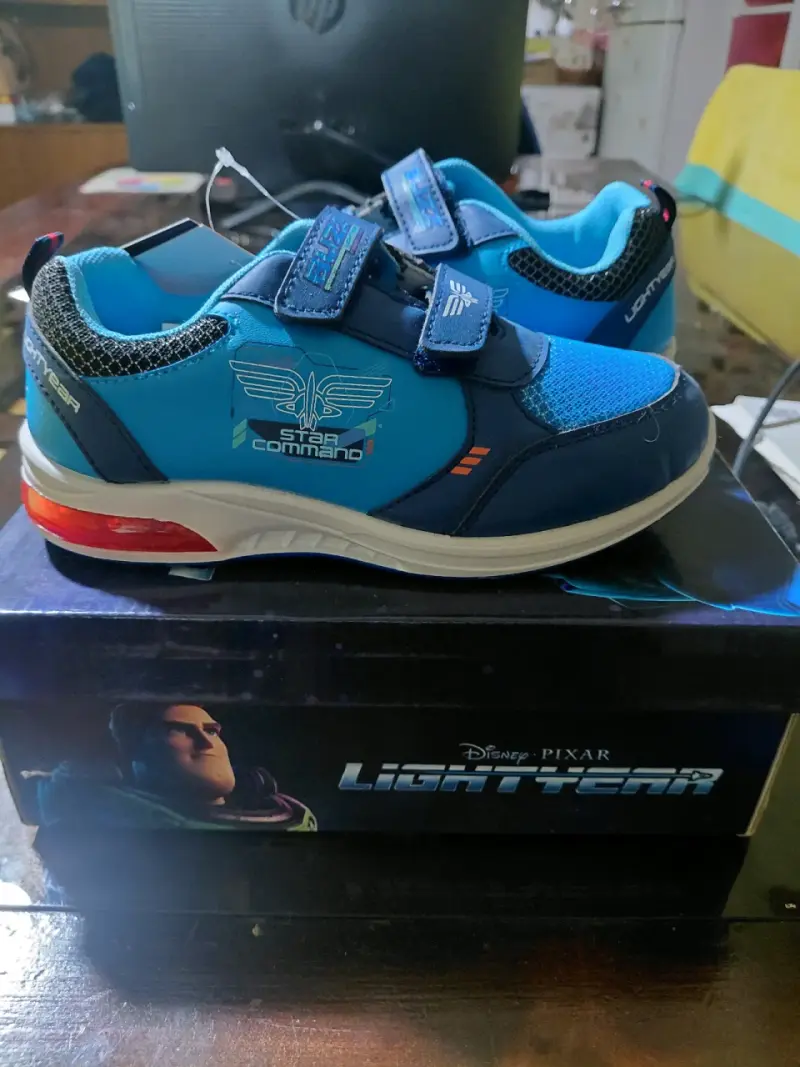 Zapatillas Disney Pixar Lightyear para niños