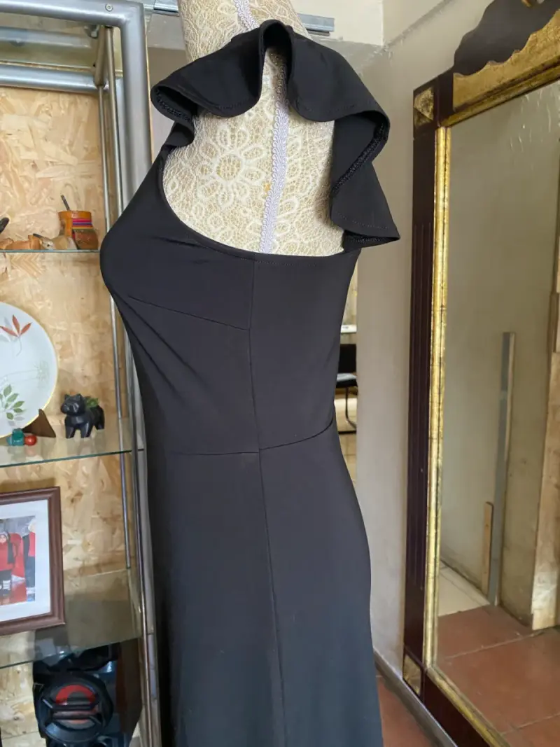 Vestido negro para mujer - 4