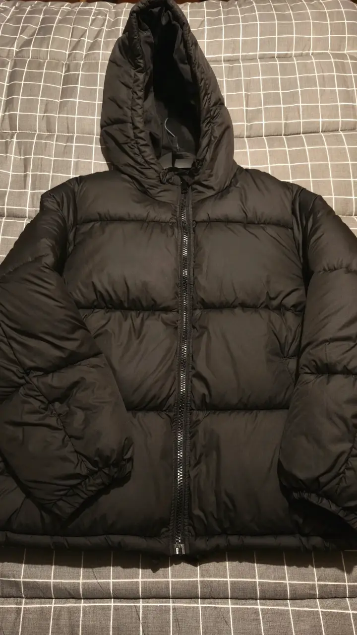 Chaqueta acolchada negra con capucha H&M - 1