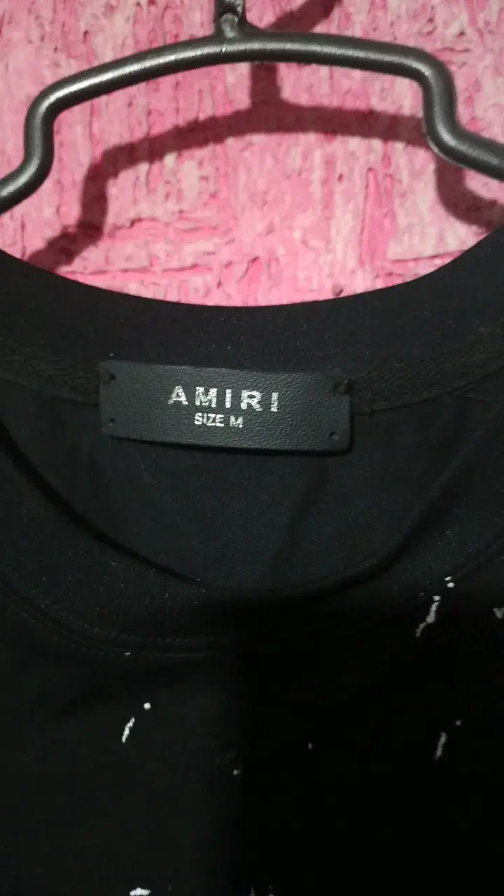 Polera Amiri negra con diseño gráfico - 3