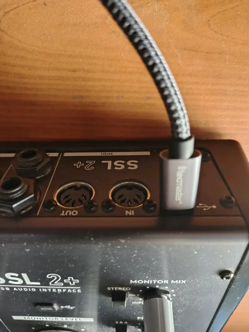 Interfaz de Audio SSL 2+ con Control de Volumen - 3