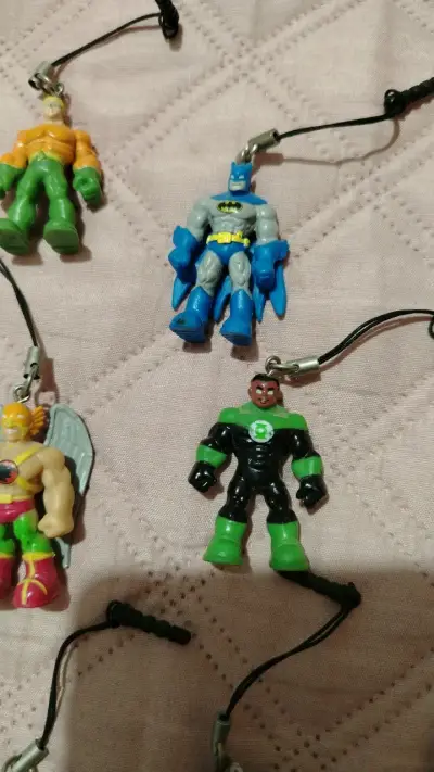 Set 9 llaveros DC de superhéroes y villanos - miniatura 3