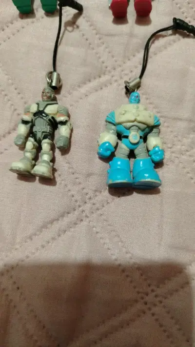 Set 9 llaveros DC de superhéroes y villanos - miniatura 4