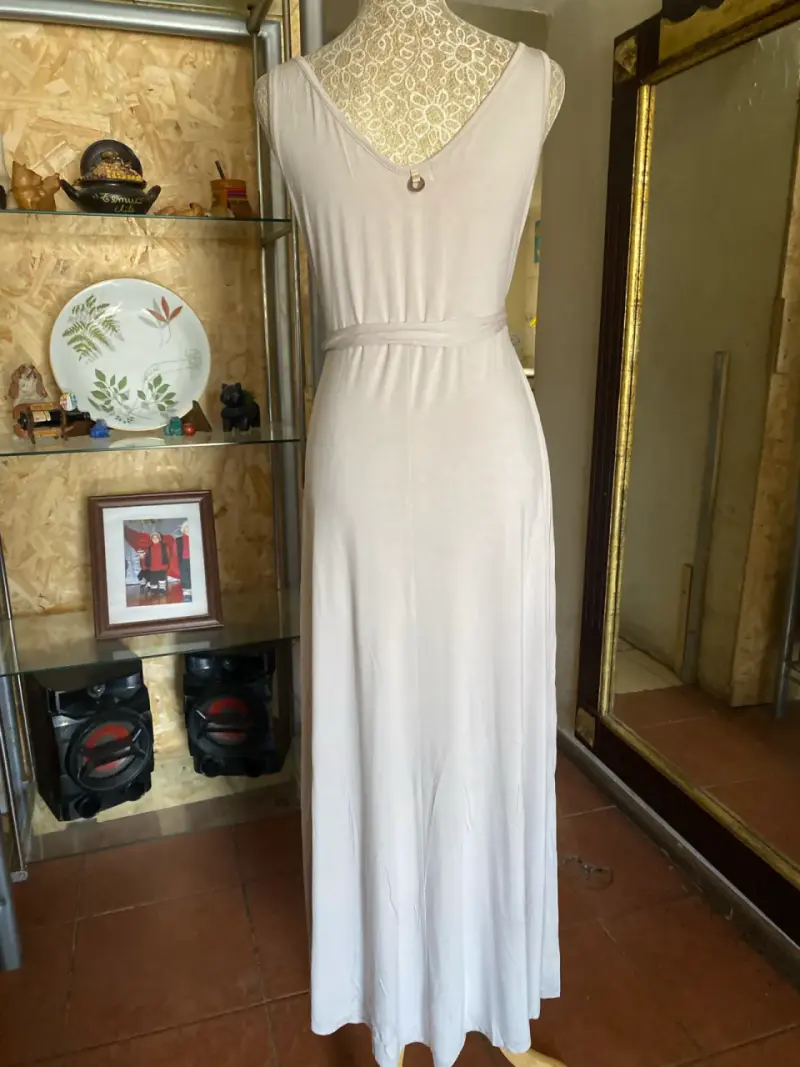 Vestido largo de verano color beige - 2
