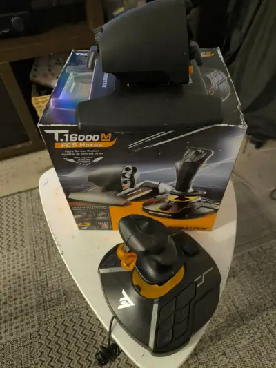 Joystick Thrustmaster T.16000M FCS Hotas para simulación - miniatura 1