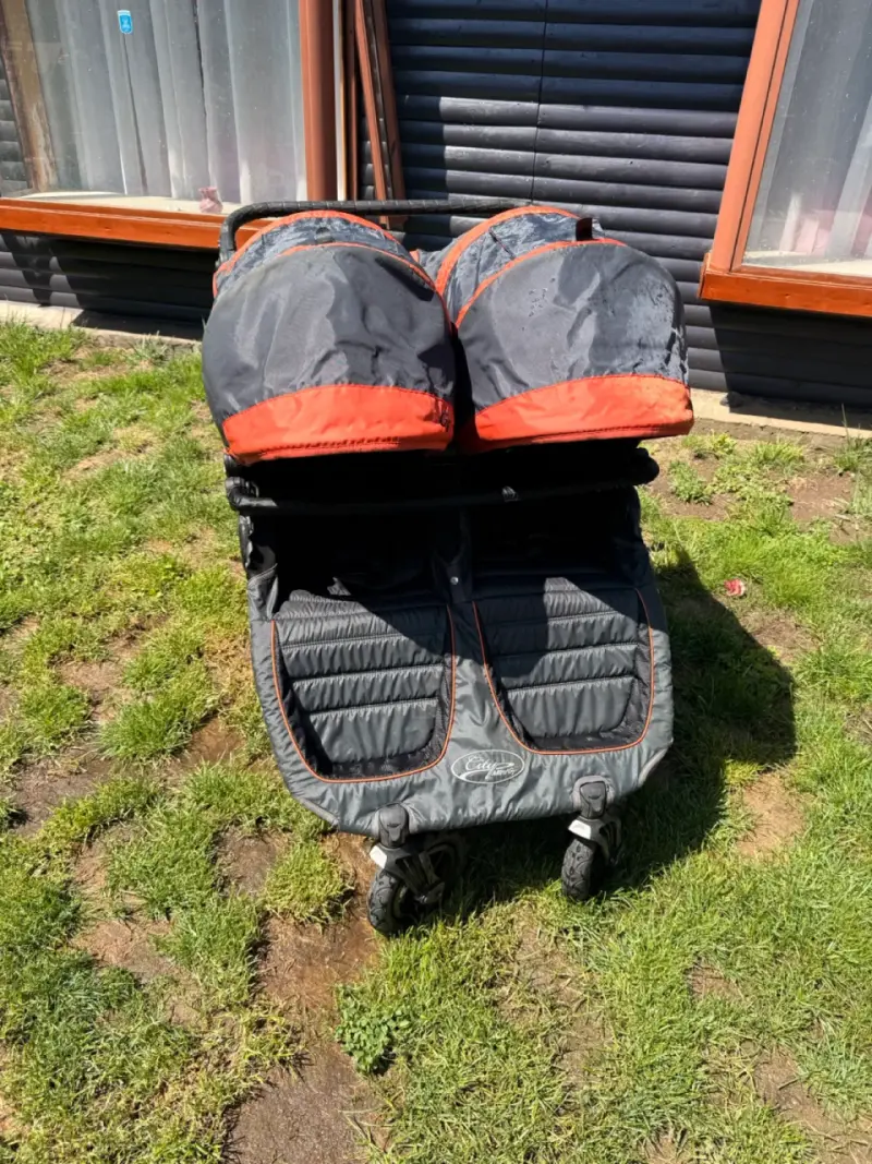 Coche Doble para Bebé Negro y Naranja - 1