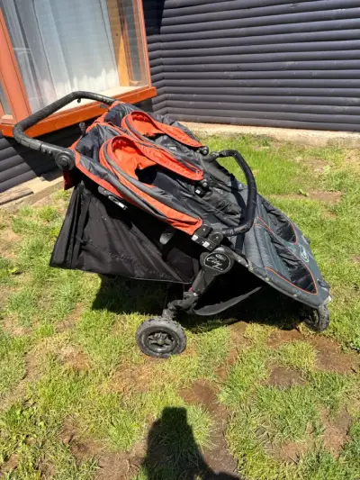 Coche Doble para Bebé Negro y Naranja - miniatura 3