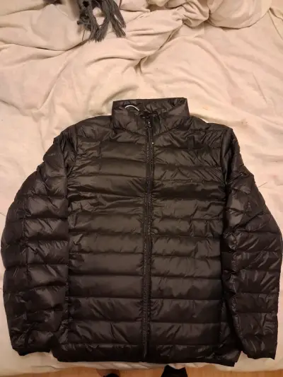 Chaqueta acolchada negra para hombre - miniatura 1