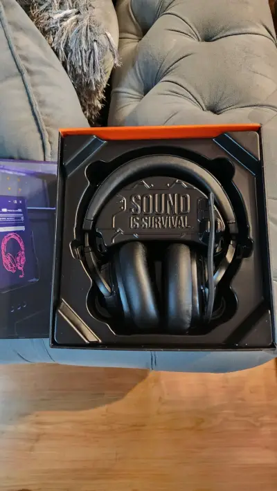 Audífono Gamer Profesional JBL Quantum 600 - miniatura 1