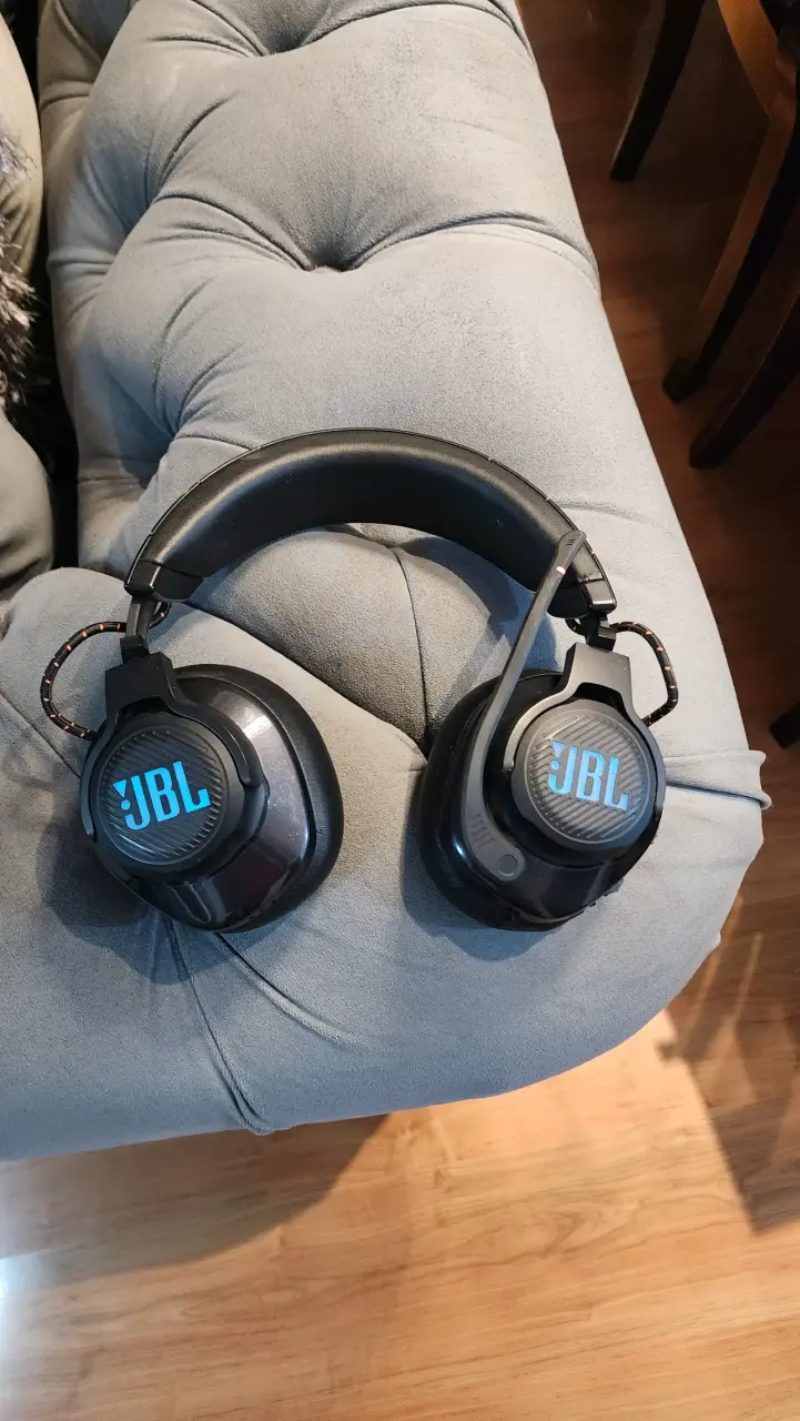 Audífono Gamer Profesional JBL Quantum 600 - 2