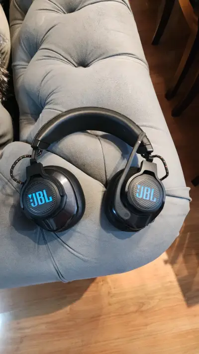 Audífono Gamer Profesional JBL Quantum 600 - miniatura 2