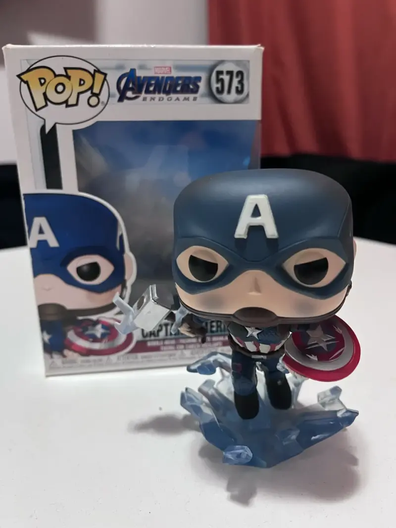 Funko Pop de Marvel y Fortnite - 3