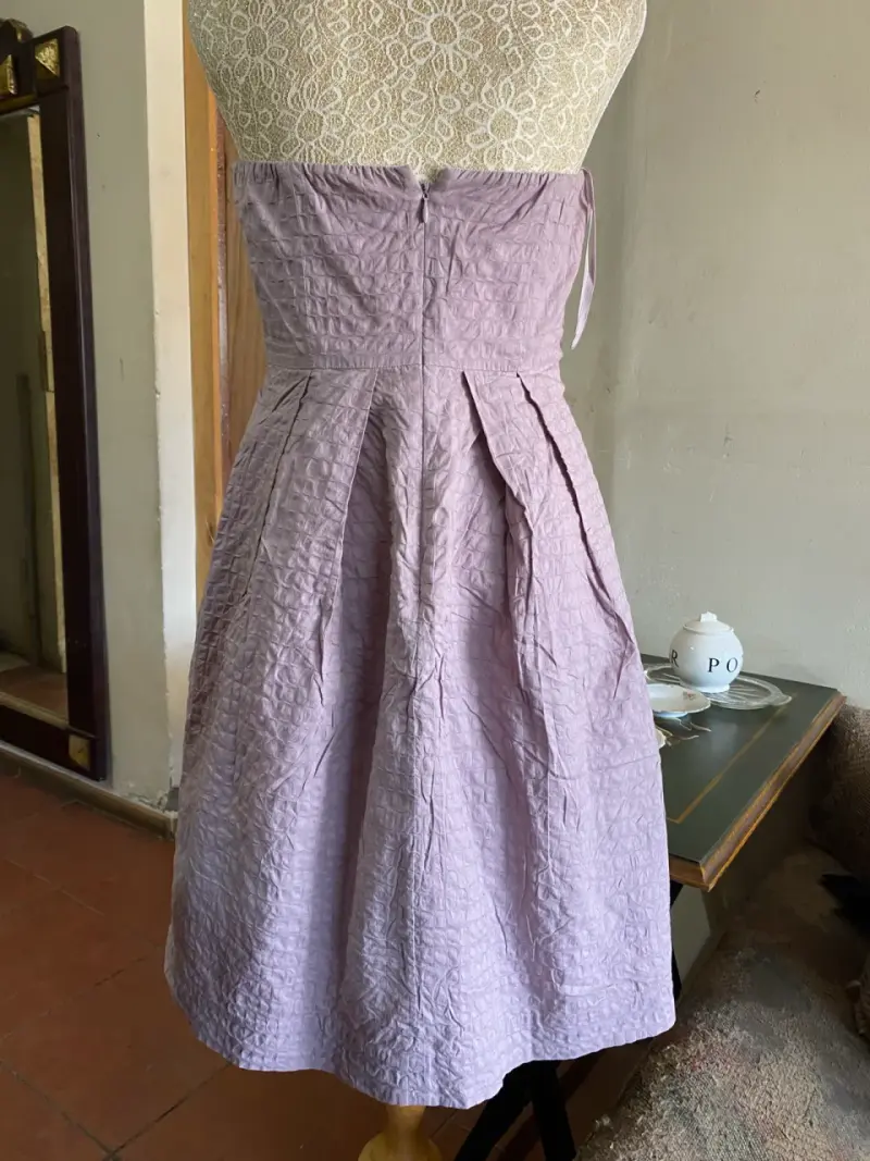 Vestido strapless elegante para mujer - 2