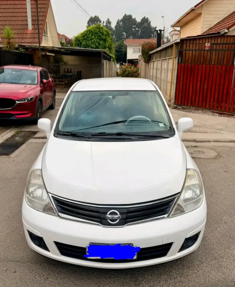Nissan Tiida 2011 sport  Blanco en Buen Estado - 2