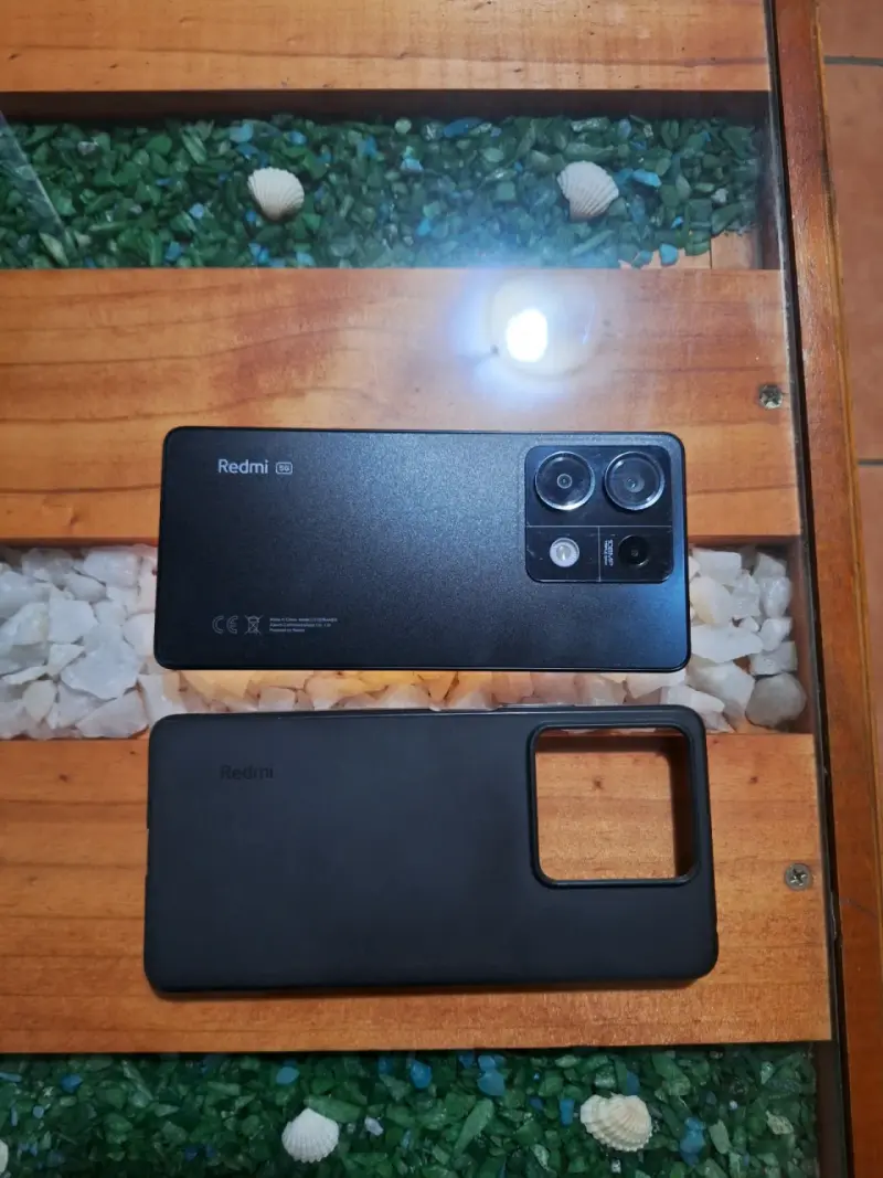 Smartphone Redmi con carga rápida y triple cámara - 3