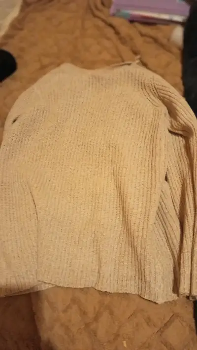 Suéter beige de lana para mujer - miniatura 1