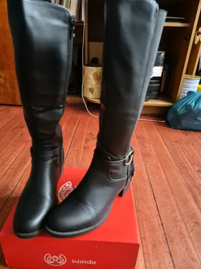 Botas largas negras de cuero Weide - miniatura 1