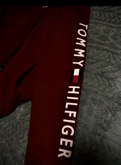 Polerón con capucha Tommy Hilfiger burdeos - miniatura 2