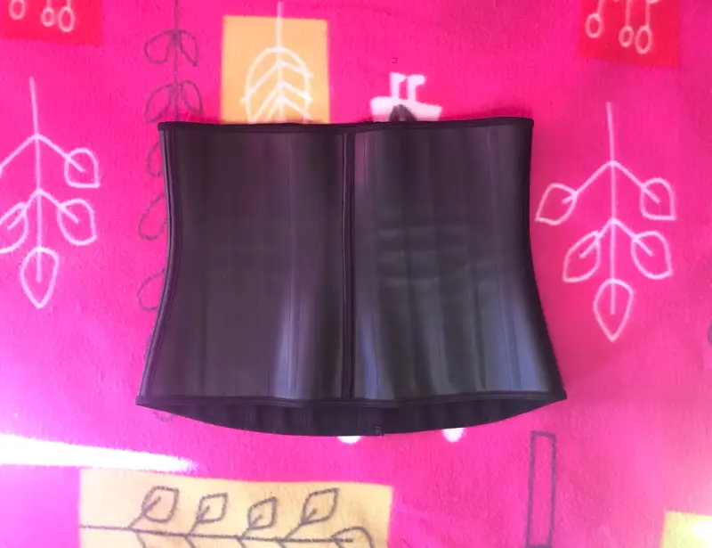 Faja negra de latex - 2