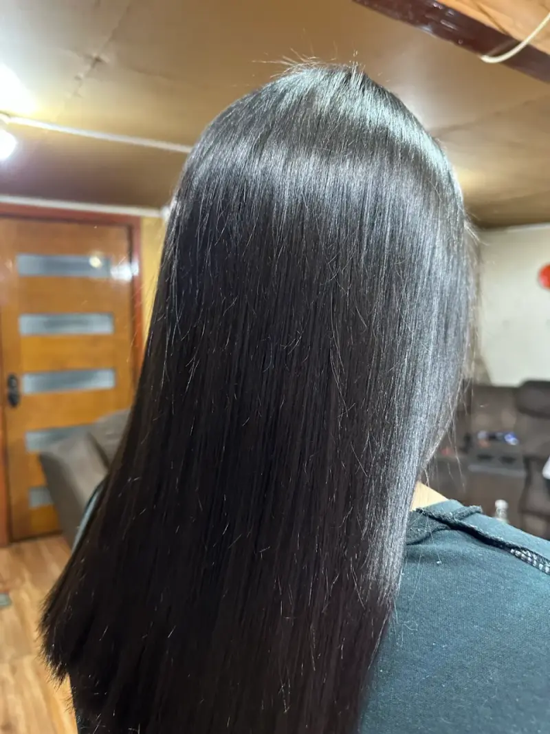 Alisado de cabello con efecto plastificado - 6