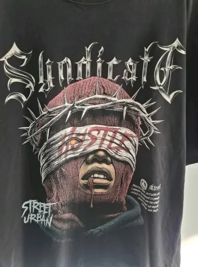 Polera negra Street Urban con diseño gráfico - miniatura 5