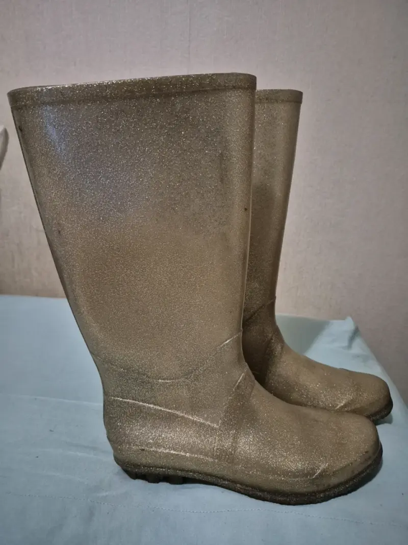 Botas de lluvia doradas para mujer - 1