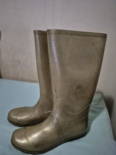 Botas de lluvia doradas para mujer - miniatura 2