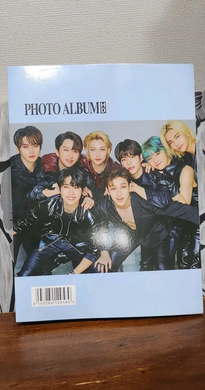 Revista Stray kids I AM NOT - 2