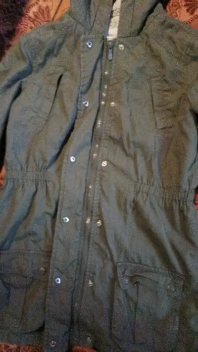 Parka verde con capucha para mujer - miniatura 4