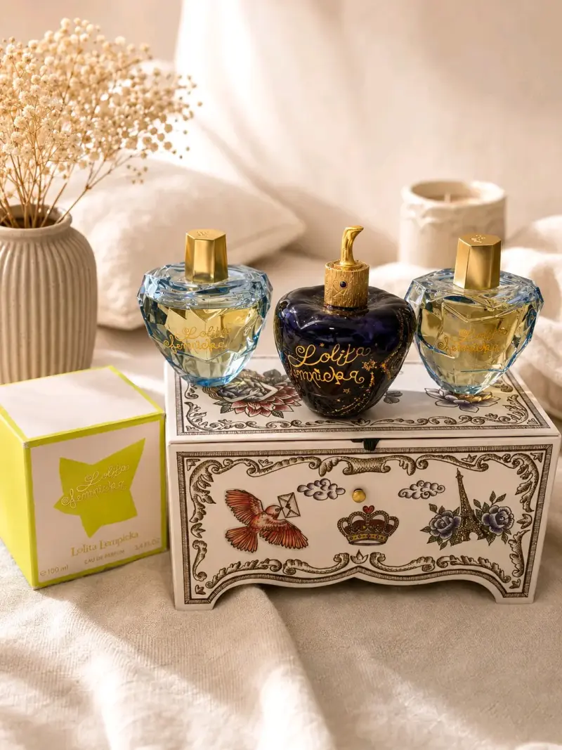 Perfume Lolita, 212 Vip y Hugo Boss Deep Red. - 3