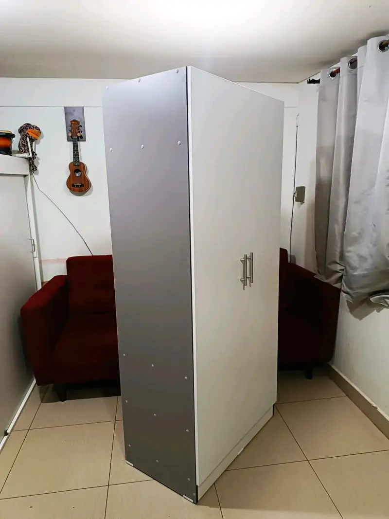 Closet de melamina blanco con puertas dobles - 1