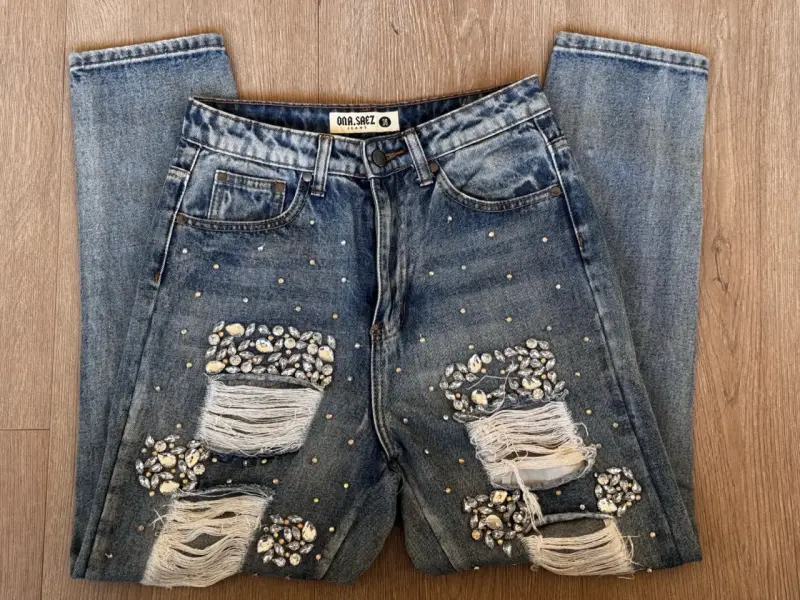 Jeans mom fit con piedreria Ona Saez - 6