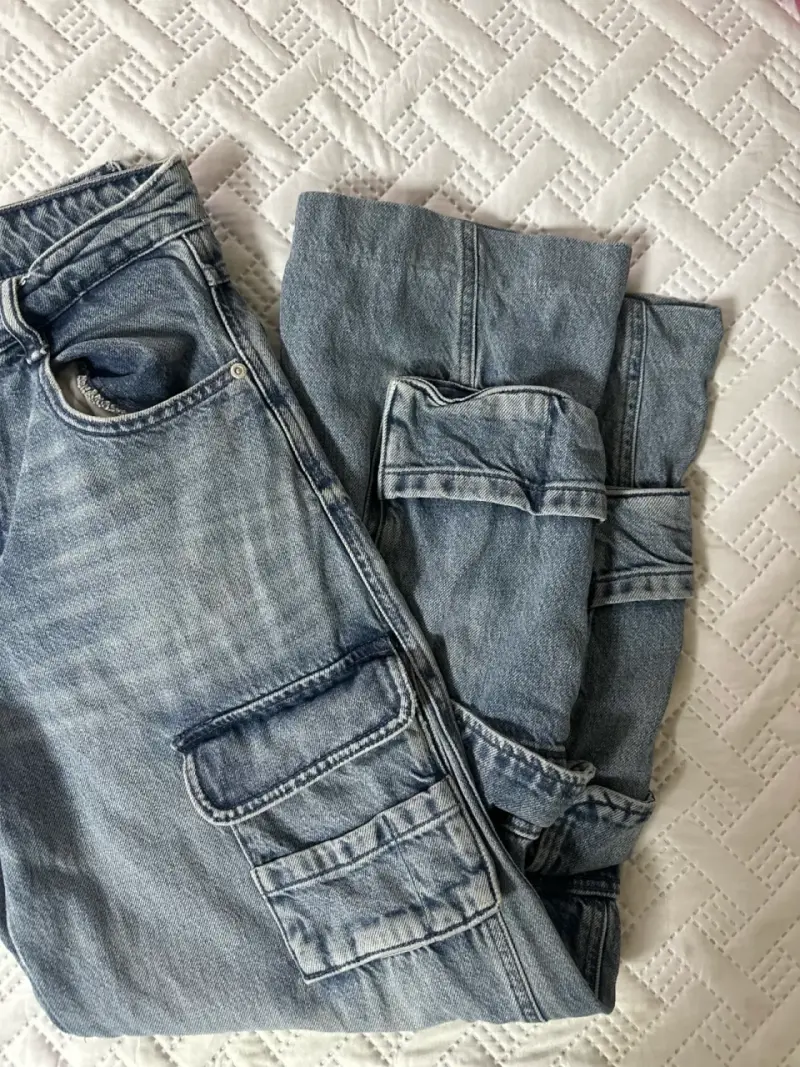 Jeans cargo azul claro Zara para mujer - 5