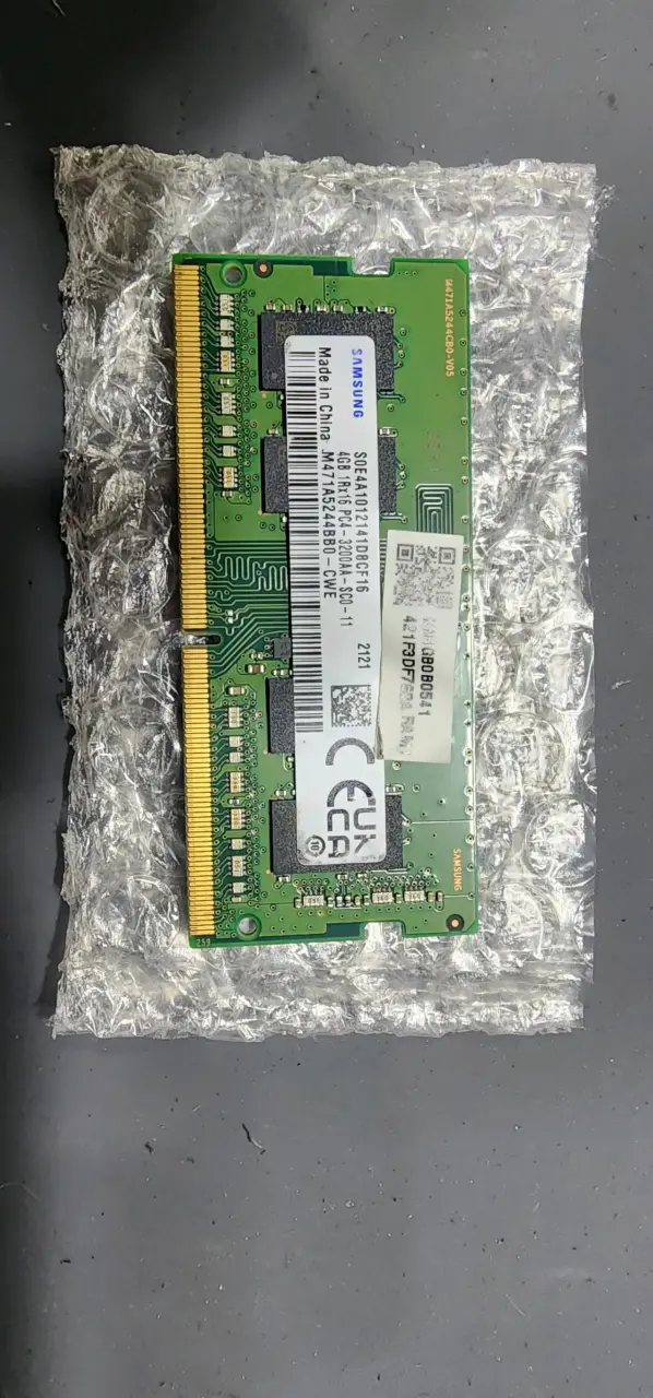 Memoria RAM Crucial y Samsung 8GB DDR4 - 2