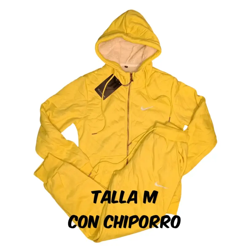 Conjunto deportivo amarillo con chiporro talla M