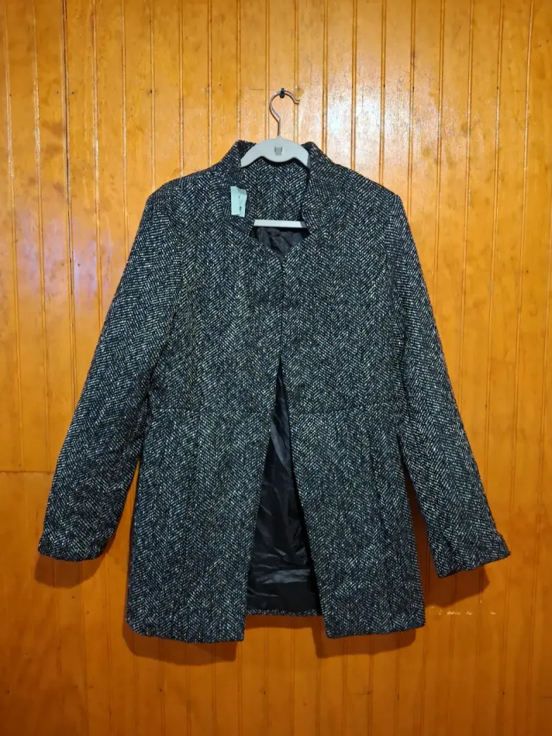 Abrigos y chaqueta - 1
