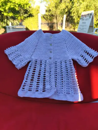 Blusa tejida a crochet azul marino - miniatura 2