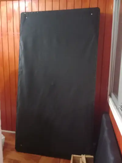 Base de cama y respaldo en buen estado - miniatura 2
