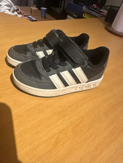 Zapatillas deportivas negras para niños Adidas - miniatura 1