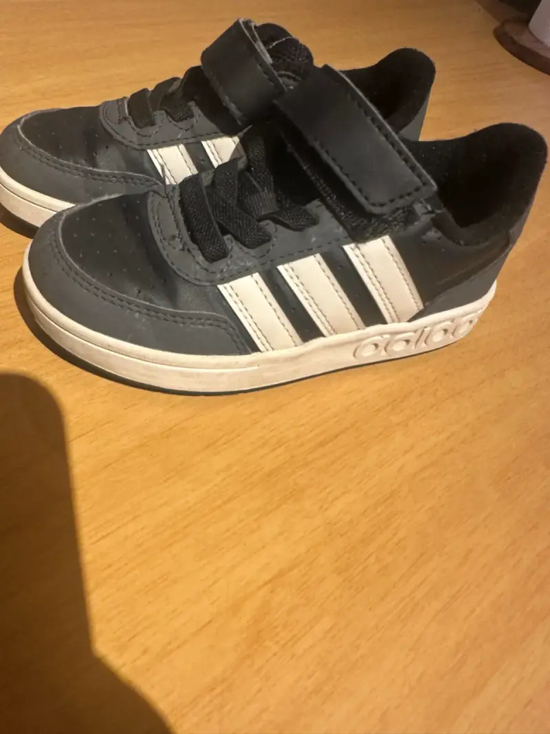 Zapatillas deportivas negras para niños Adidas - 2