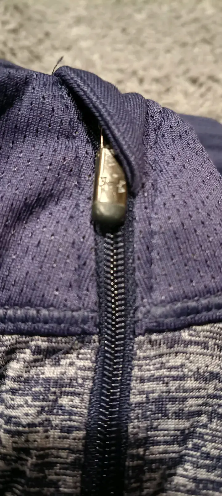 Polera deportiva Under Armour - 3